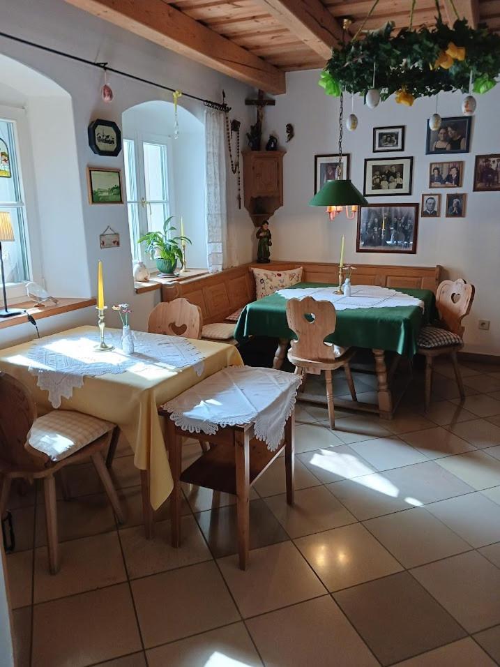 פורבאך אם ניוסידלרסי Gaestehaus Hans Moser מראה חיצוני תמונה